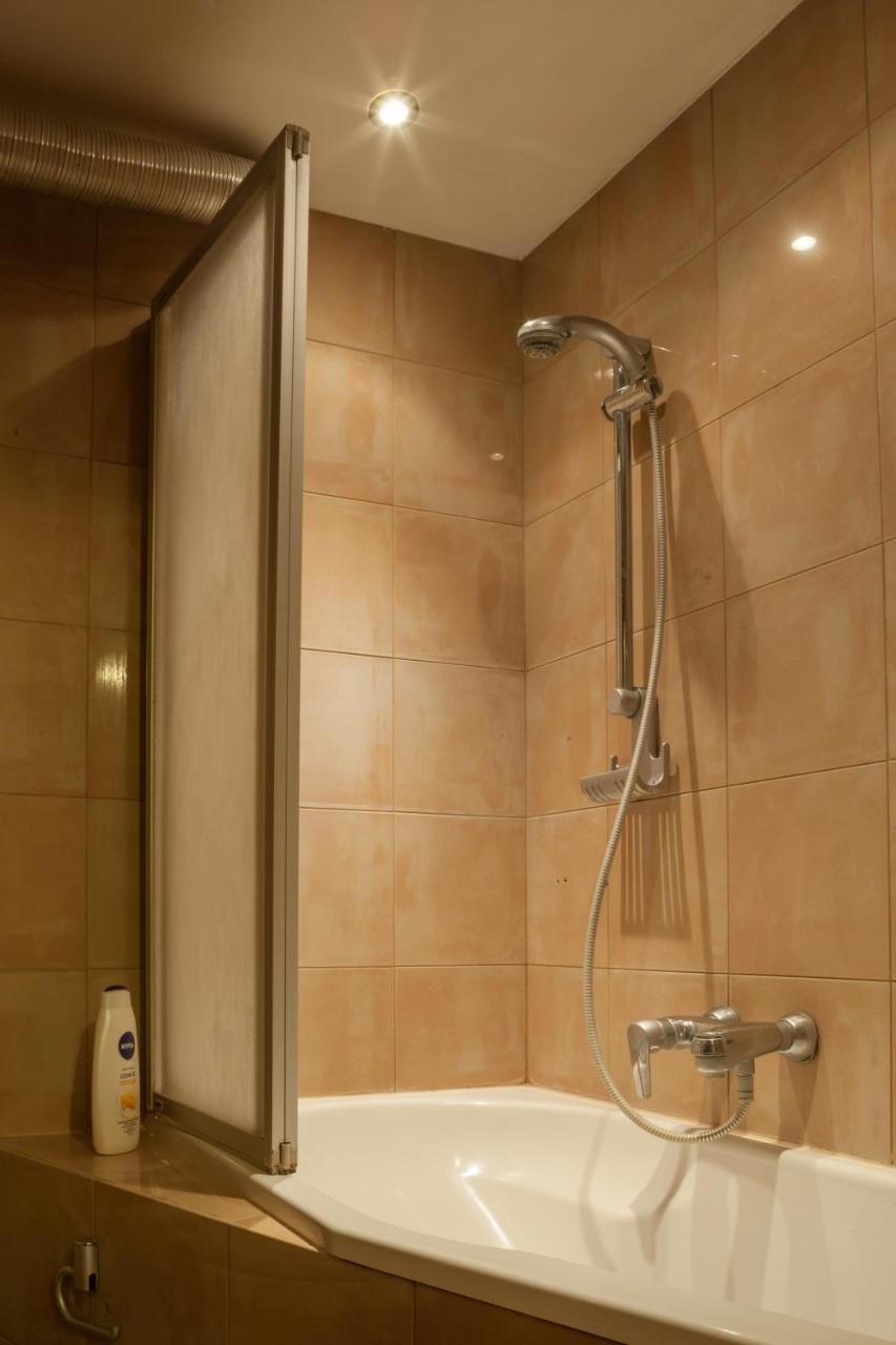 Klimatyczne Mieszkanie 3-pok. 200m Od Dworca Glownego Pkp Apartment Breslau
